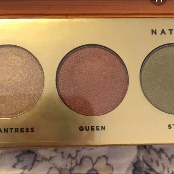 butter/LONDON
NATURAL GODDESS - Picture 3 of 4